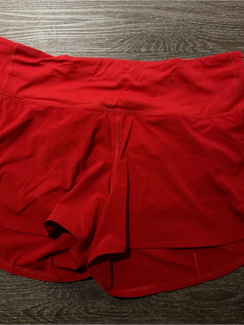 BNWOT lululemon athletica Women's Red Speed up high-rise Shorts with liner